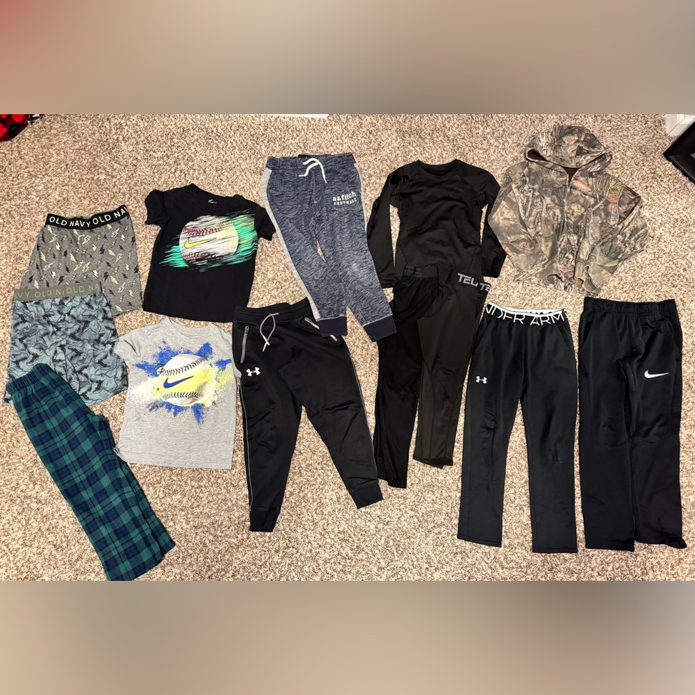 Boys size 6/7 clothing lot Nike, under Armour, Old Navy, Abercrombie, and Fitch